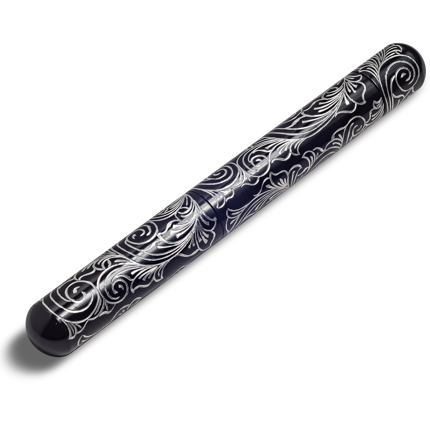 Hand Engraved Black Stogie Pipe